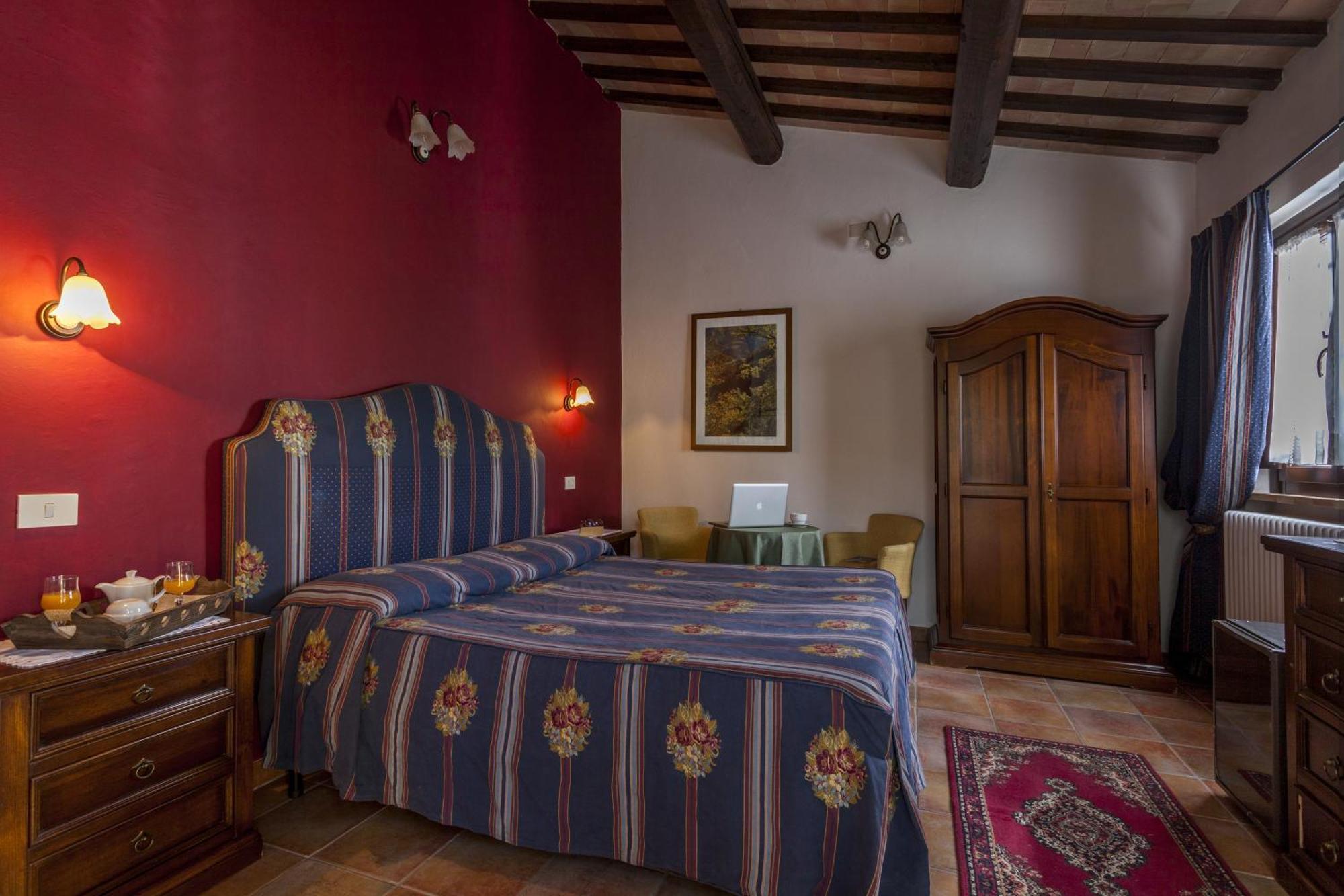 Agriturismo Tre Querce Penna San Giovanni Pokoj fotografie